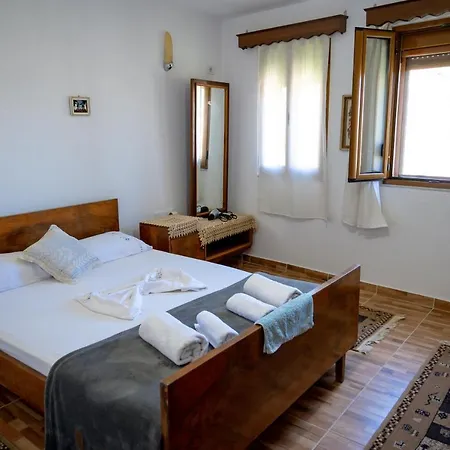 Yellow Stone Villa