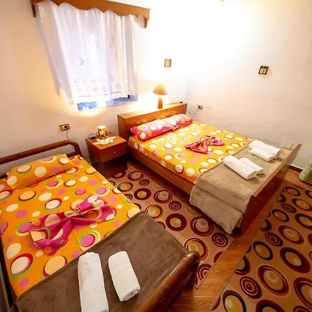 Villa Yellow Stone Gjirokaster