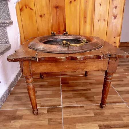 Yellow Stone Villa Gjirokaster